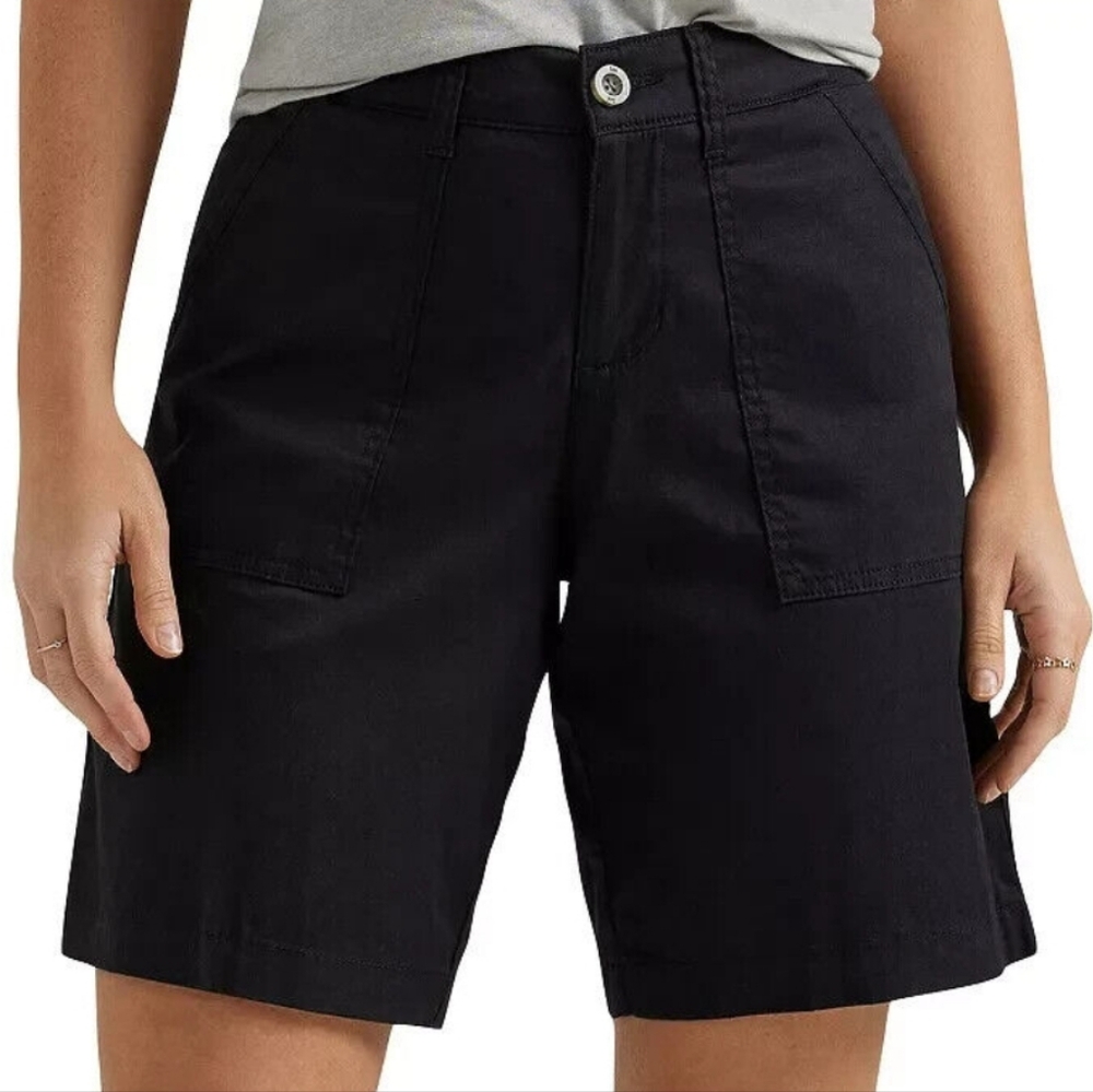 Lee Ultra Lux Comfort Flex-to-Go Utility Bermuda Short